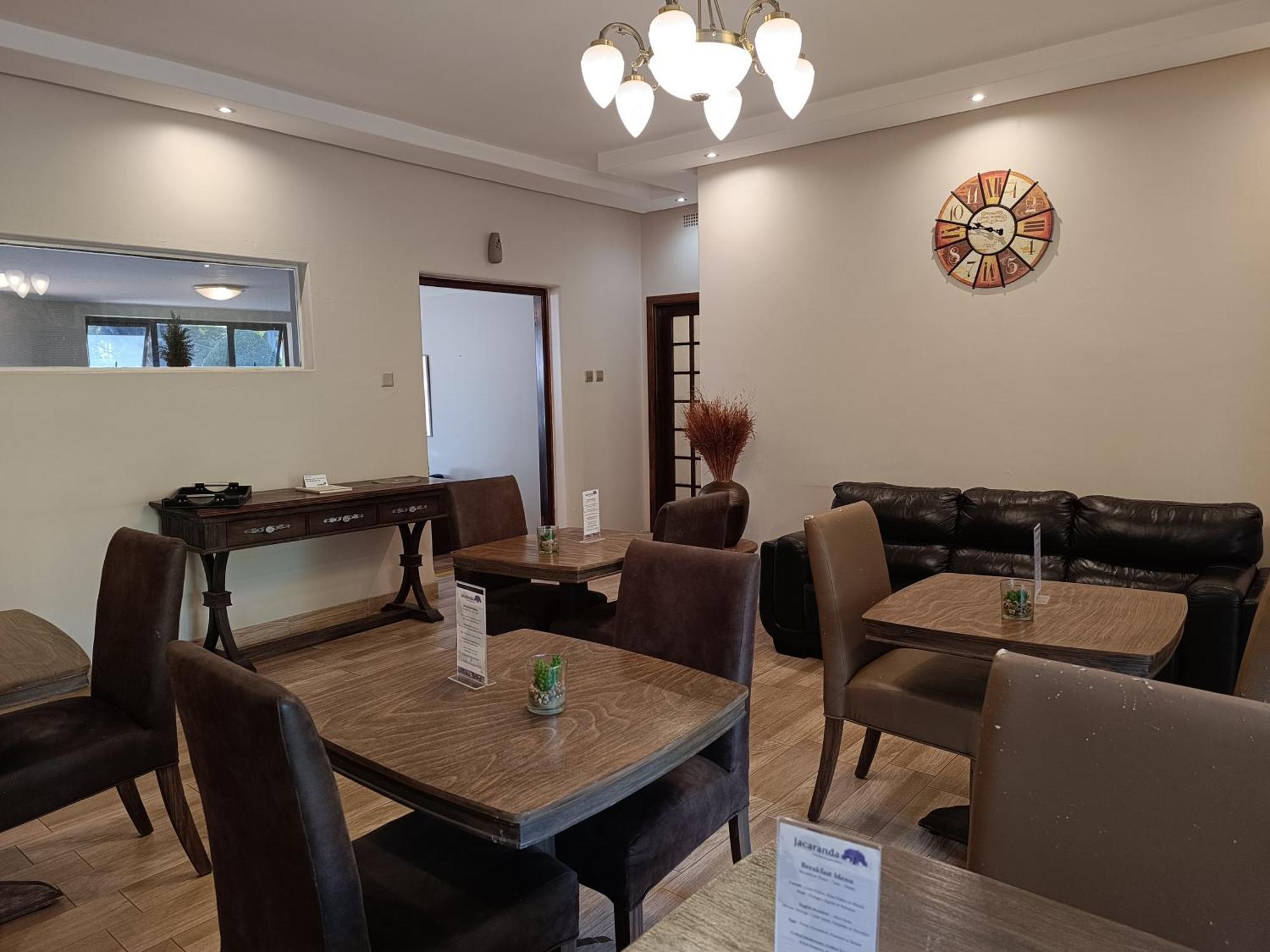 Jacaranda Hotel Хараре Екстериор снимка