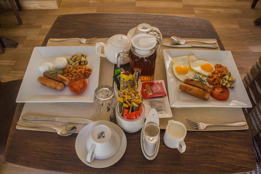 Jacaranda Hotel Хараре Екстериор снимка